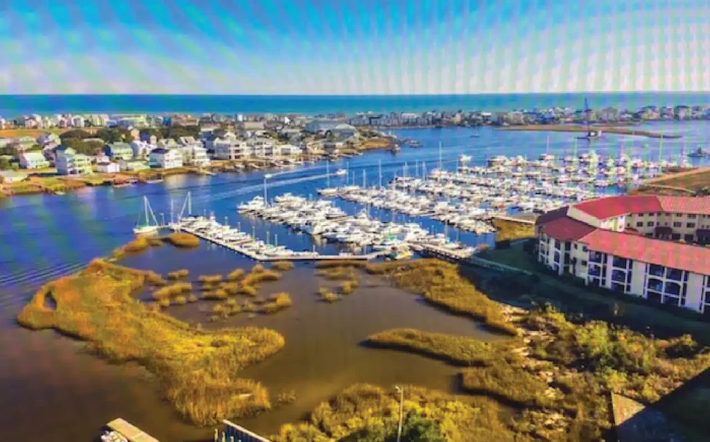 20′ boat slip at Waterfronte Villas & Yacht Club
