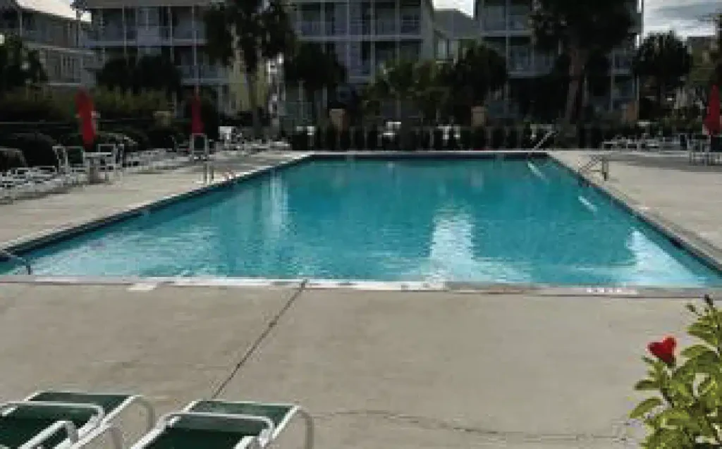 20′ boat slip at Waterfronte Villas & Yacht Club