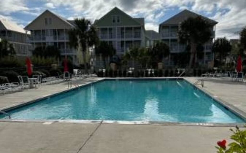 36′ boat slip at Waterfronte Villas & Yacht Club