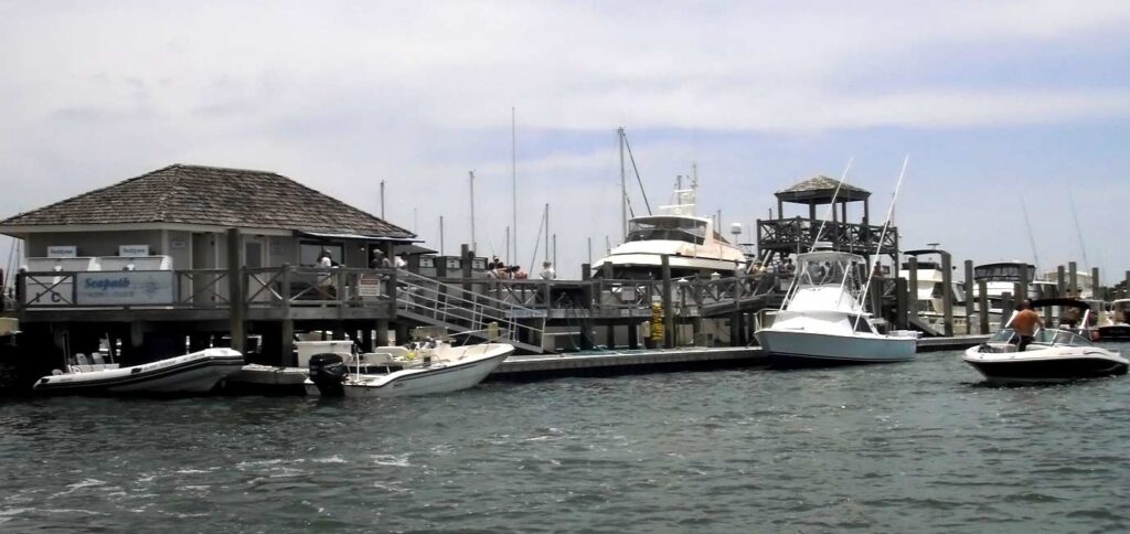 42′ Boat Slip, Seapath Yacht Club, photo 3